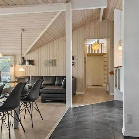 Semesterbostad 8840-glesborg-strandskadevej-12-a Glesborg